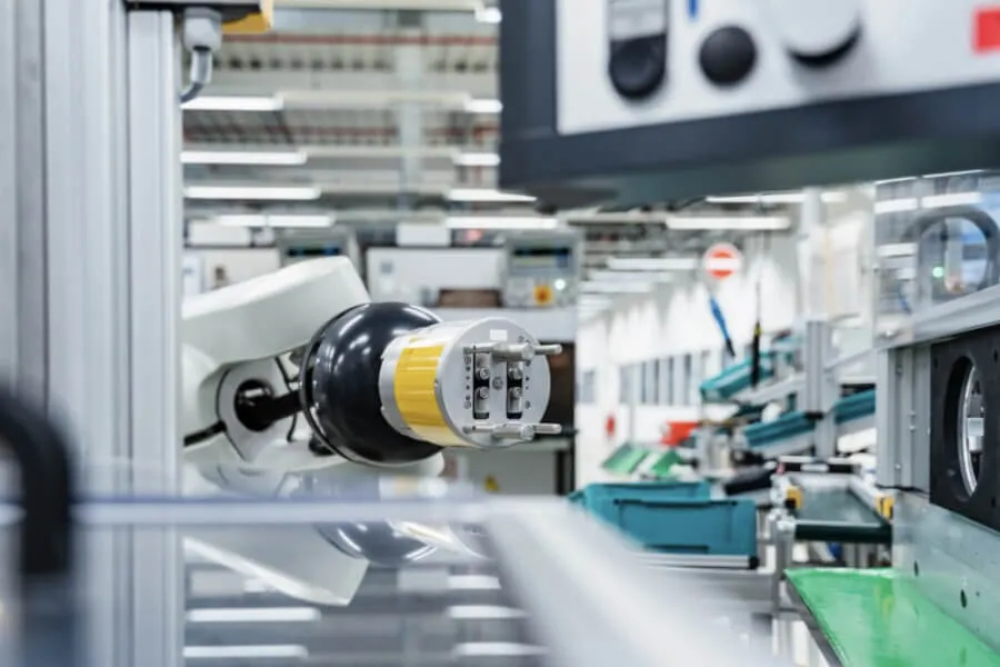 传仕单向斜齿轮蜗杆减速机：半导体行业AMHS的理想之选